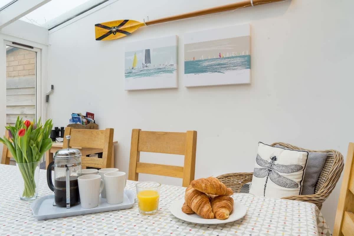 Firefly House Villa Cowes  Exteriör bild